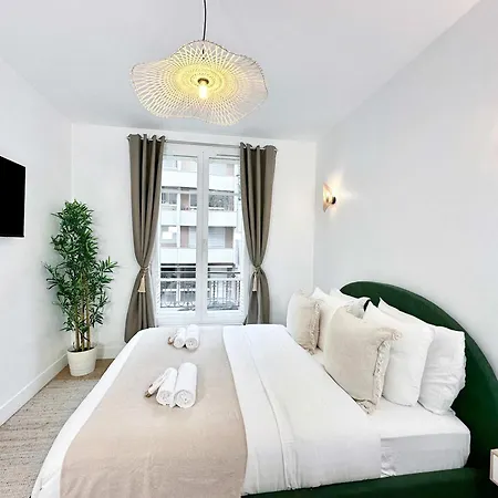 Brand New Flat Near Eiffel Tower * Parijs