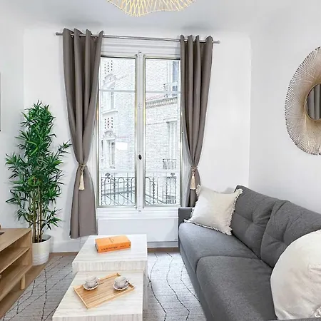 Brand New Flat Near Eiffel Tower アパート パリ